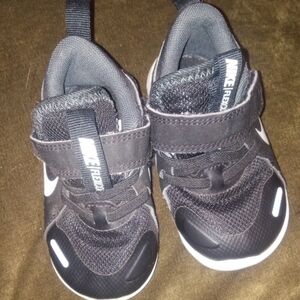 Nike Flex Contact Kids Sneakers
